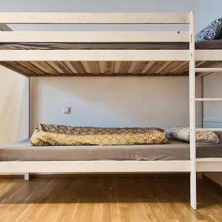 Stylische Mit Balkon - Perfekt Fuer Gruppen Apartman *